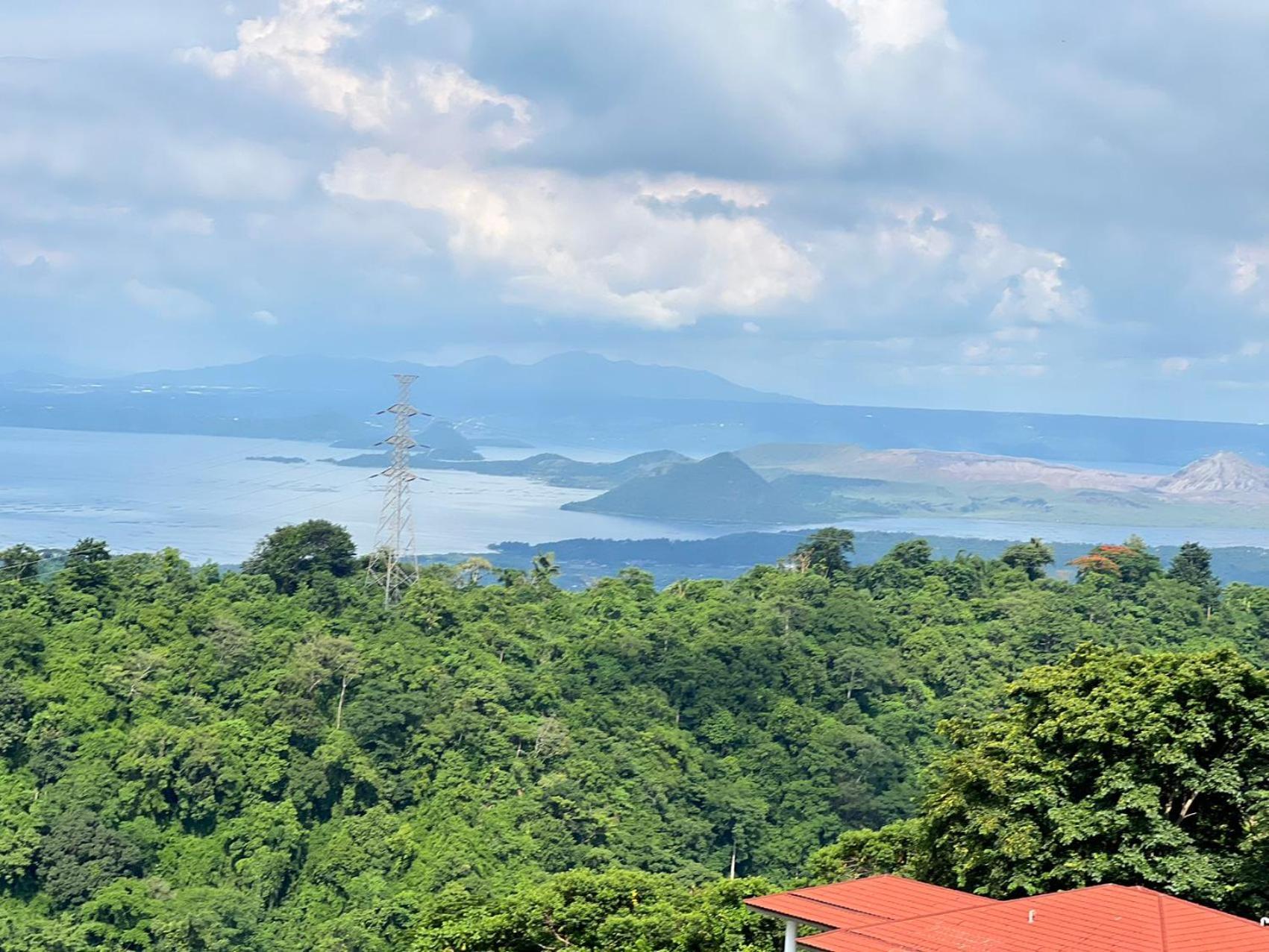 Splendido Tagagtay Taal Lake Staycation Free Parking Netflix No Free Pool Tagaytay City Dış mekan fotoğraf