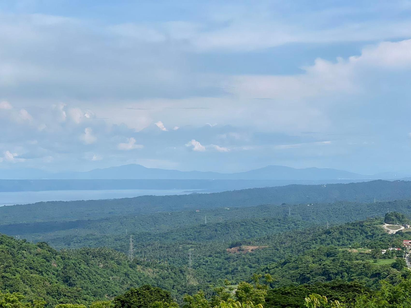 Splendido Tagagtay Taal Lake Staycation Free Parking Netflix No Free Pool Tagaytay City Dış mekan fotoğraf