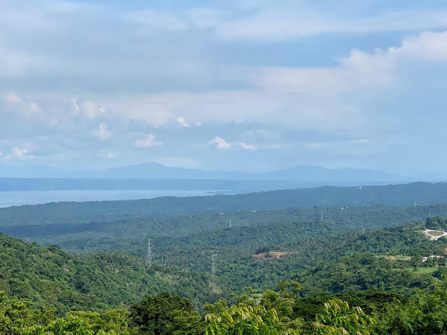 Splendido Tagagtay Taal Lake Staycation Free Parking Netflix No Free Pool Tagaytay City Dış mekan fotoğraf