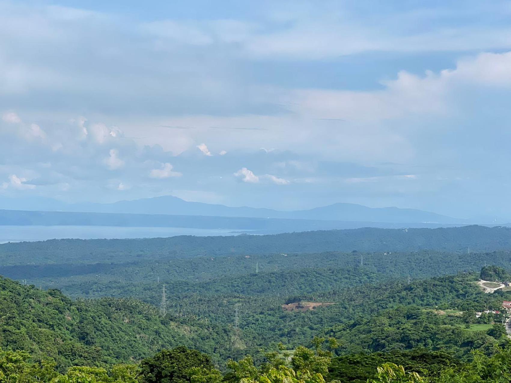 Splendido Tagagtay Taal Lake Staycation Free Parking Netflix No Free Pool Tagaytay City Dış mekan fotoğraf
