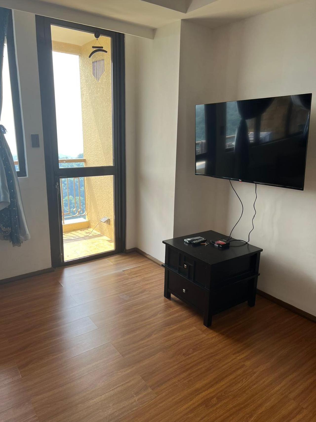 Splendido Tagagtay Taal Lake Staycation Free Parking Netflix No Free Pool Tagaytay City Dış mekan fotoğraf